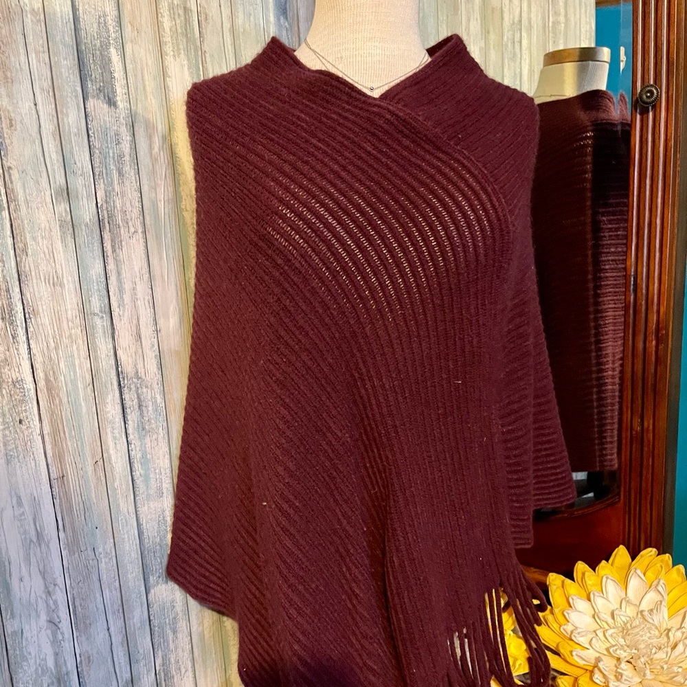 Burgundy shawl💖